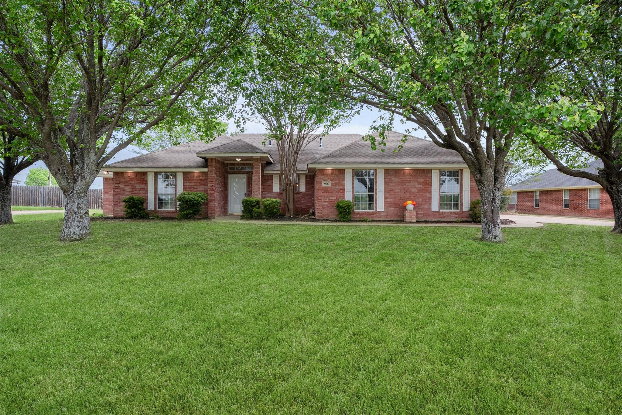 906 S Ward Street Italy TX 76651