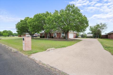 906 S Ward Street Italy TX 76651