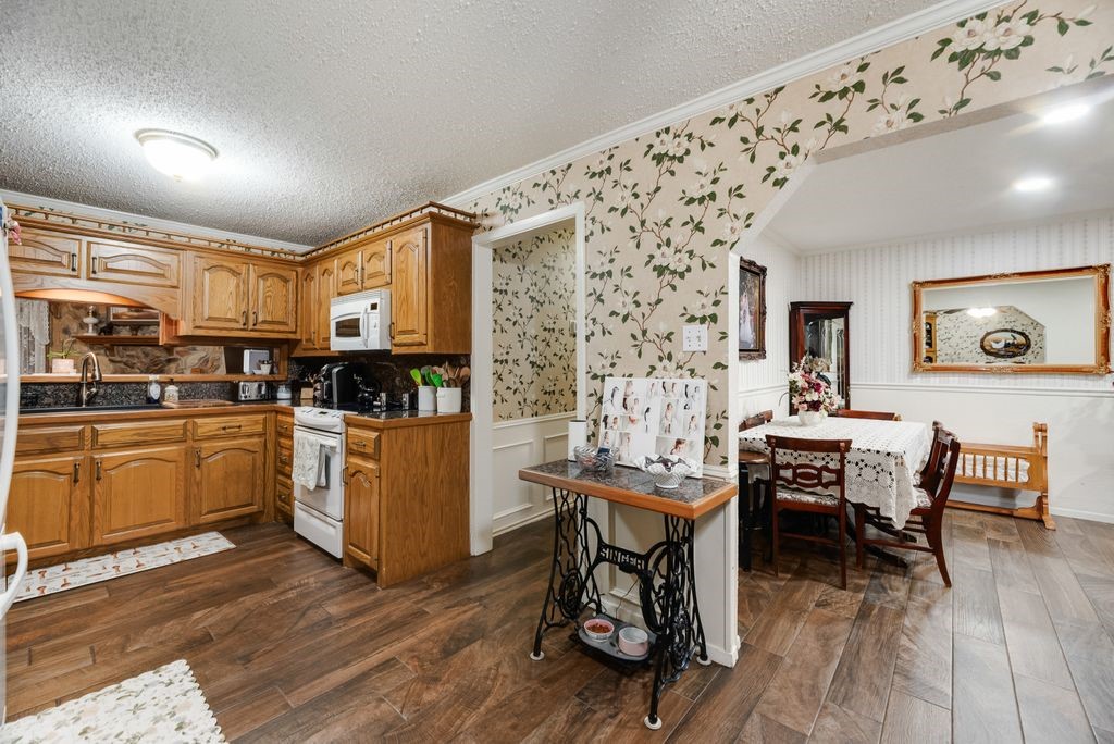 12704 Garden Grove Drive Dallas TX 75253