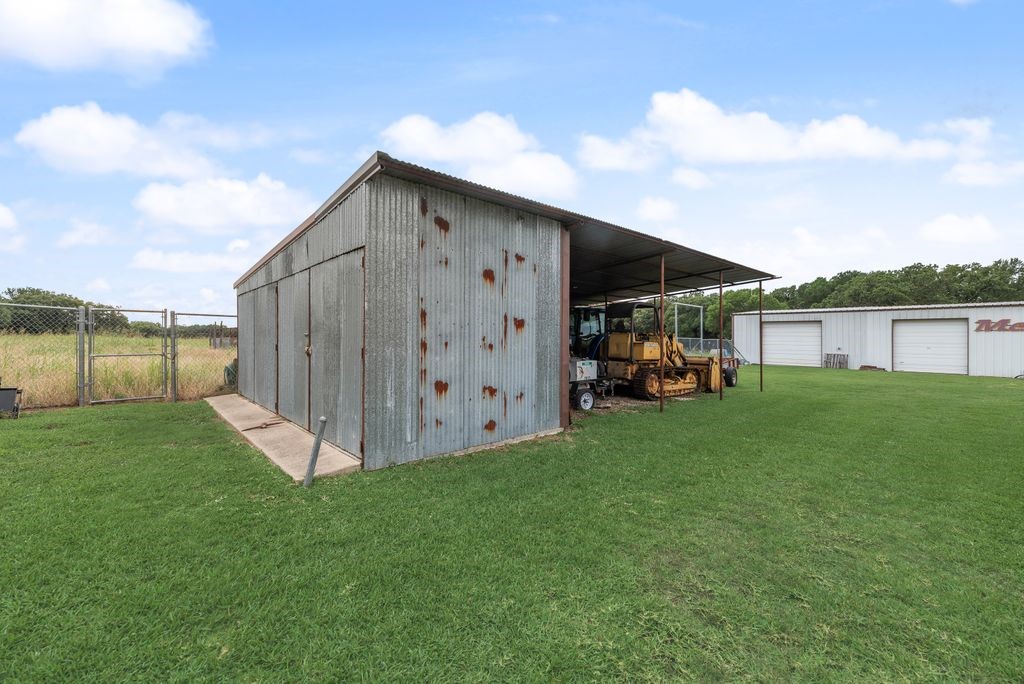 12704 Garden Grove Drive Dallas TX 75253