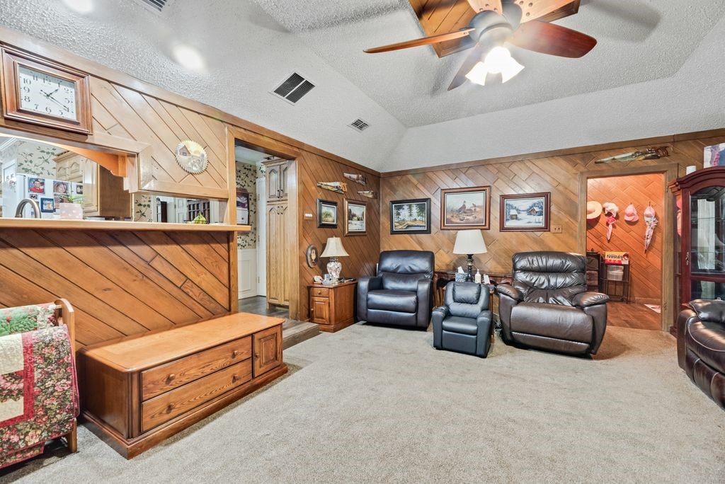12704 Garden Grove Drive Dallas TX 75253