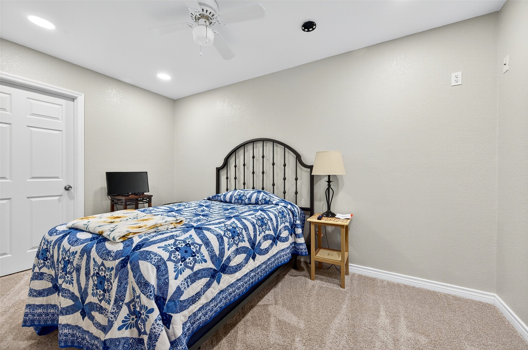 202 Hillside Lane Lindsay TX 76250