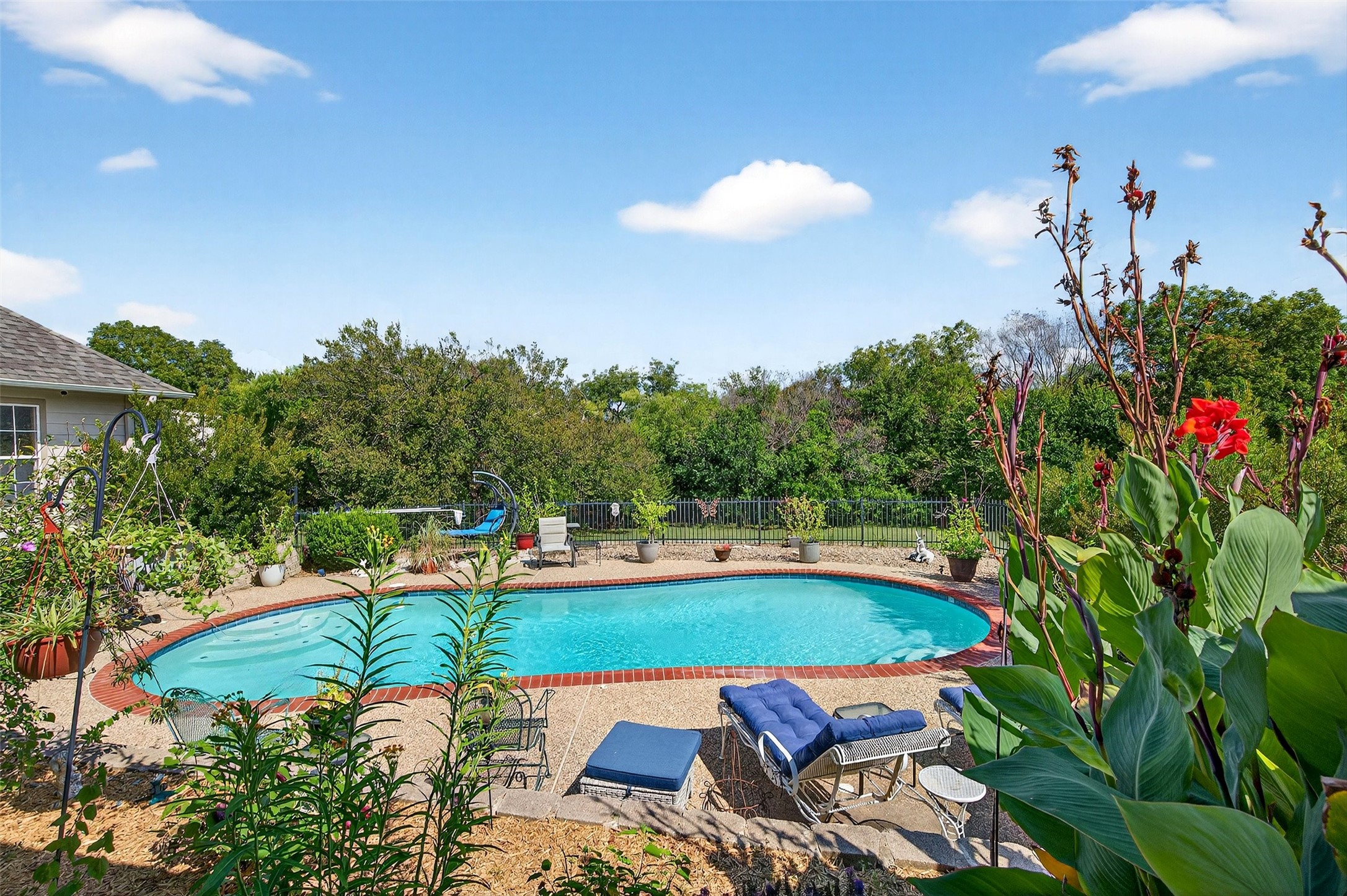 202 Hillside Lane Lindsay TX 76250