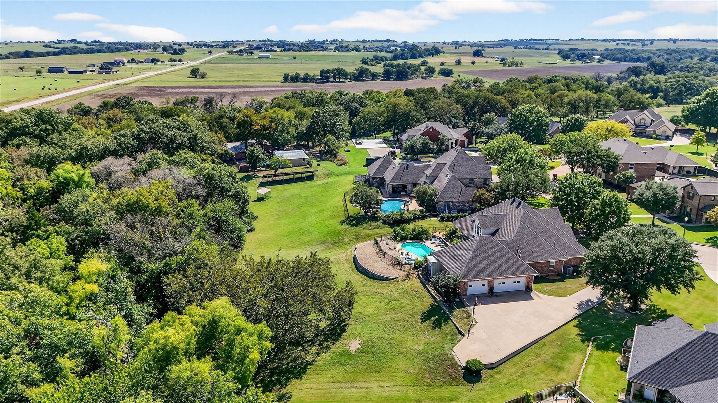 202 Hillside Lane Lindsay TX 76250