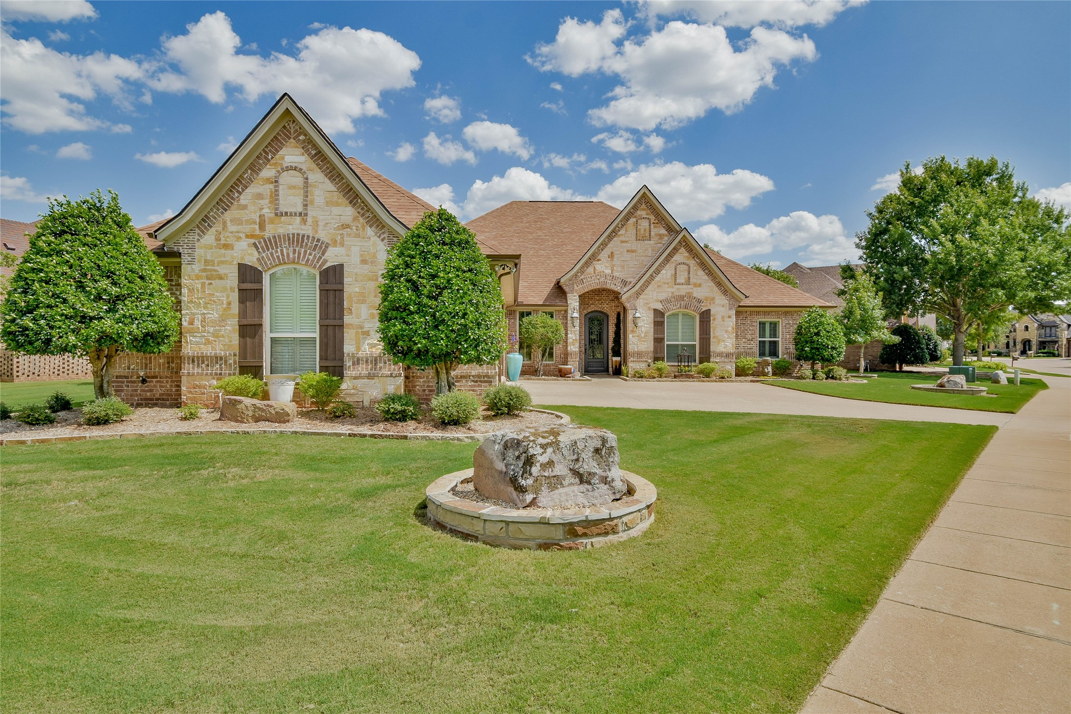 1501 Chelsea Bay Court Granbury TX 76048