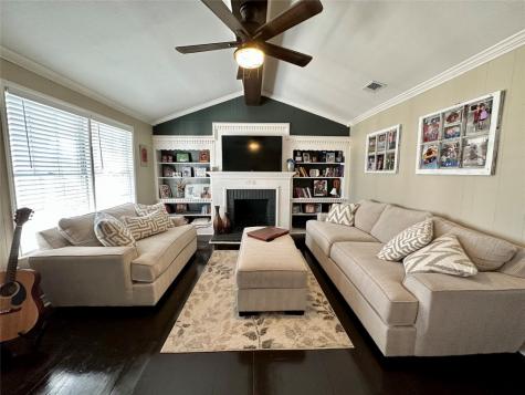1574 W 4th Avenue Corsicana TX 75110