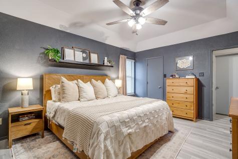 5017 Santa Fe Court Arlington TX 76017