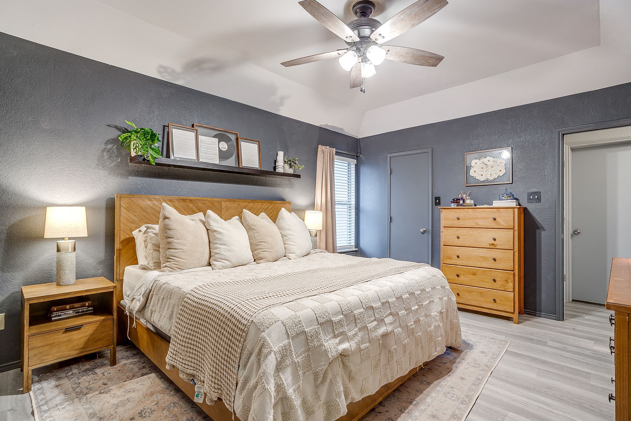 5017 Santa Fe Court Arlington TX 76017