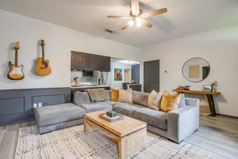 5017 Santa Fe Court Arlington TX 76017