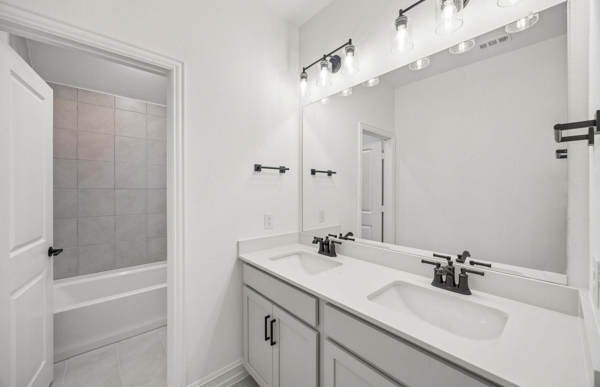 1036 Clayton Street Aubrey TX 76227