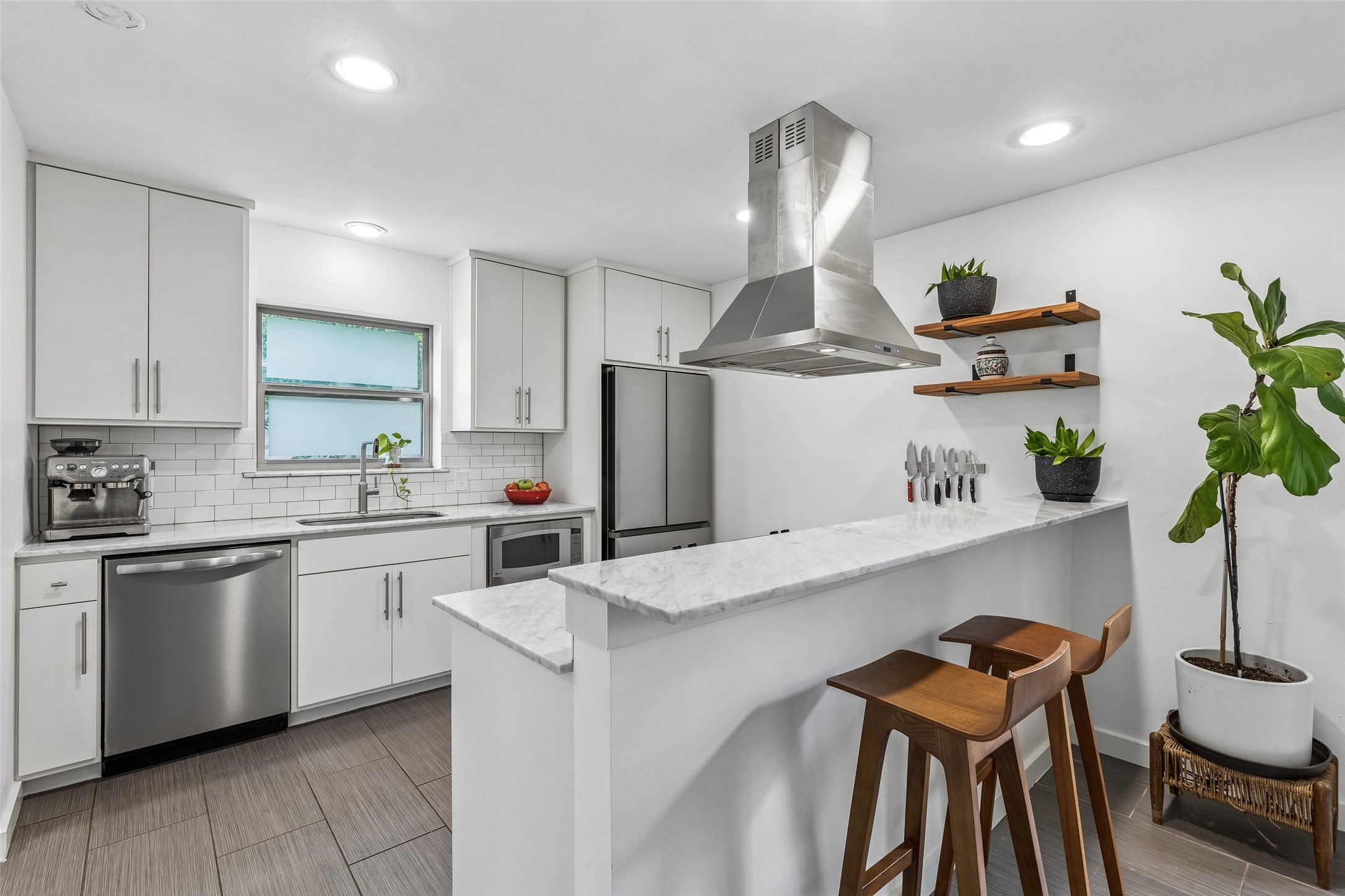 2223 Forest Oaks Drive Dallas TX 75228
