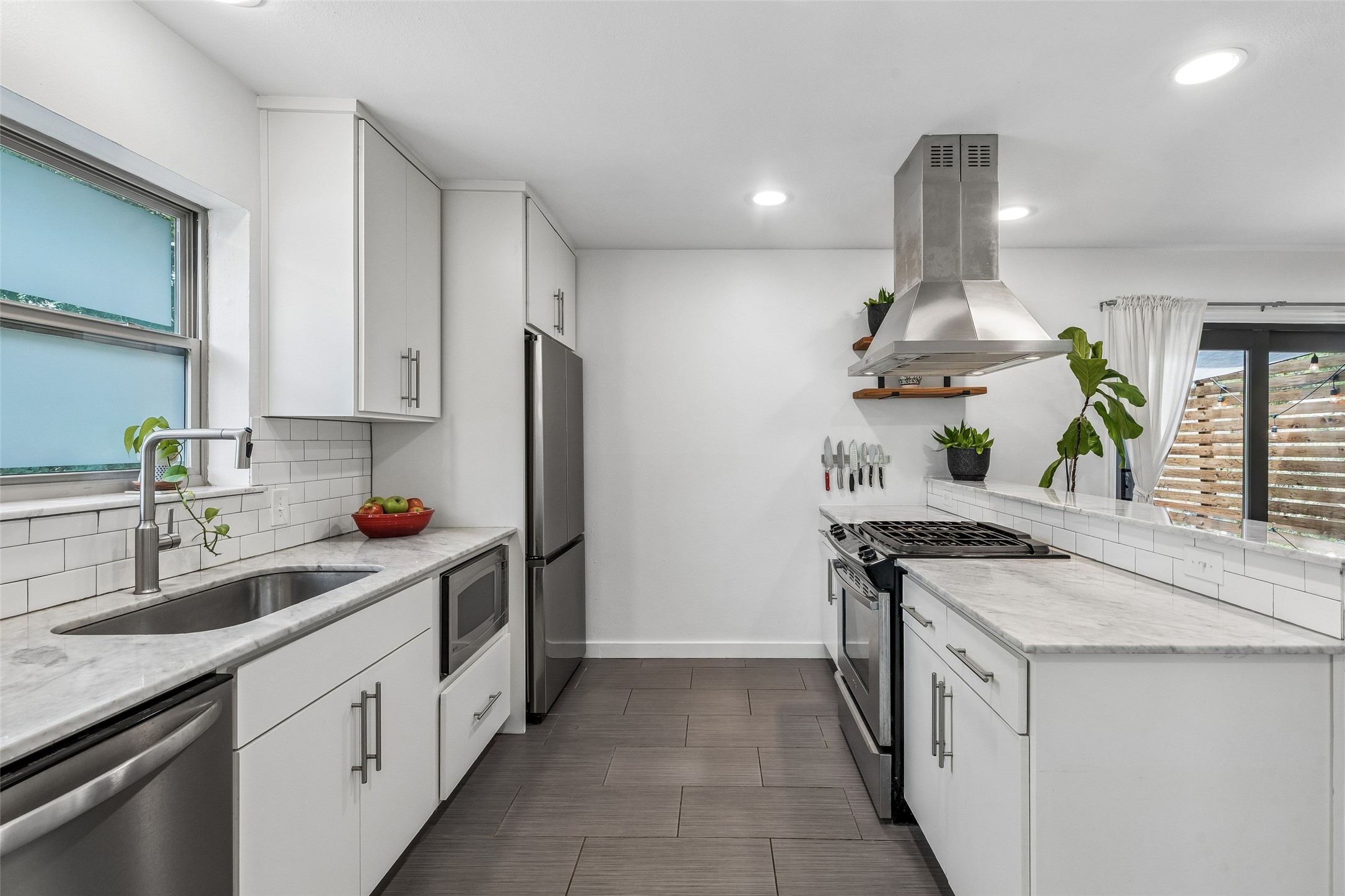 2223 Forest Oaks Drive Dallas TX 75228