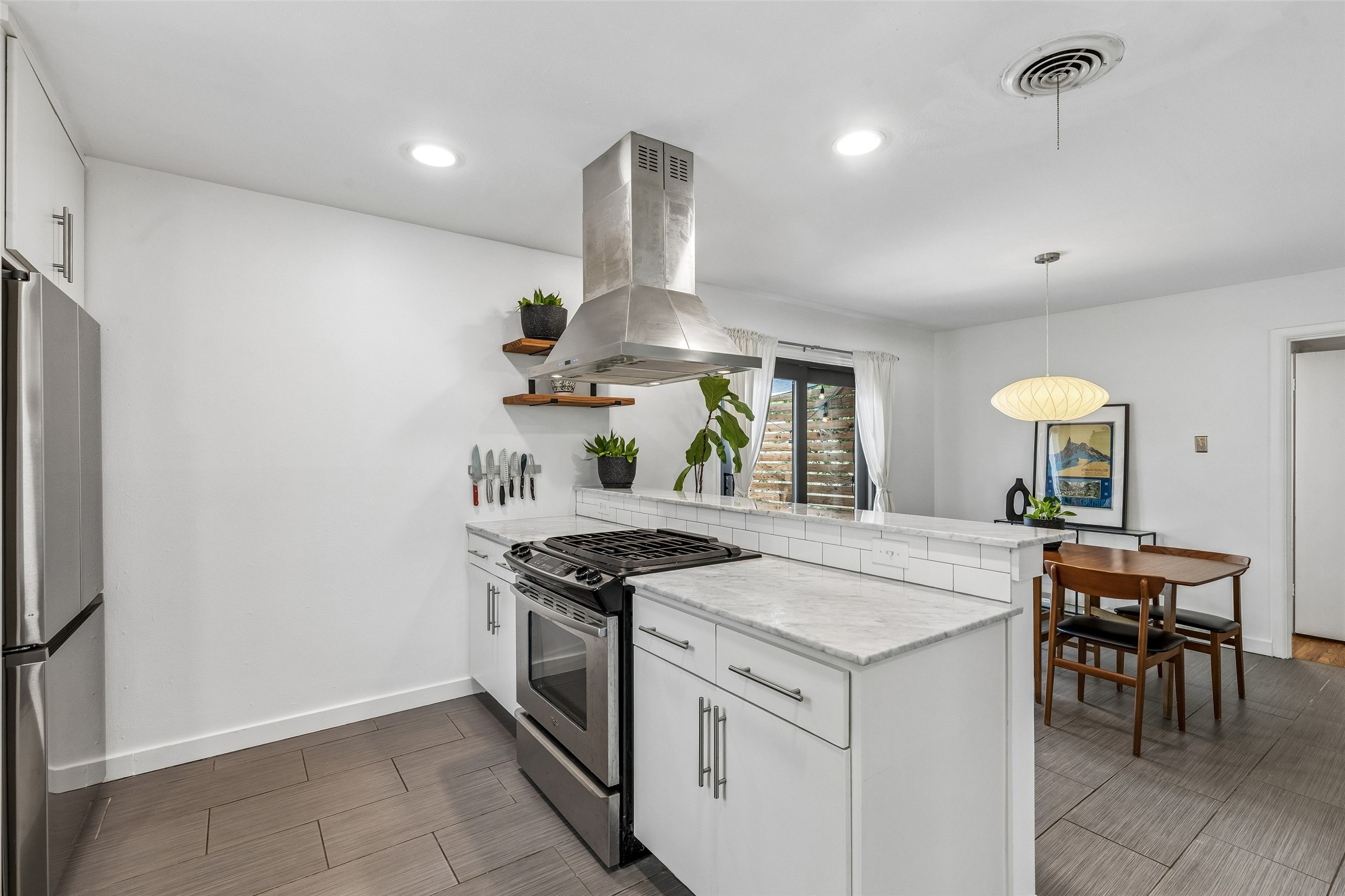 2223 Forest Oaks Drive Dallas TX 75228