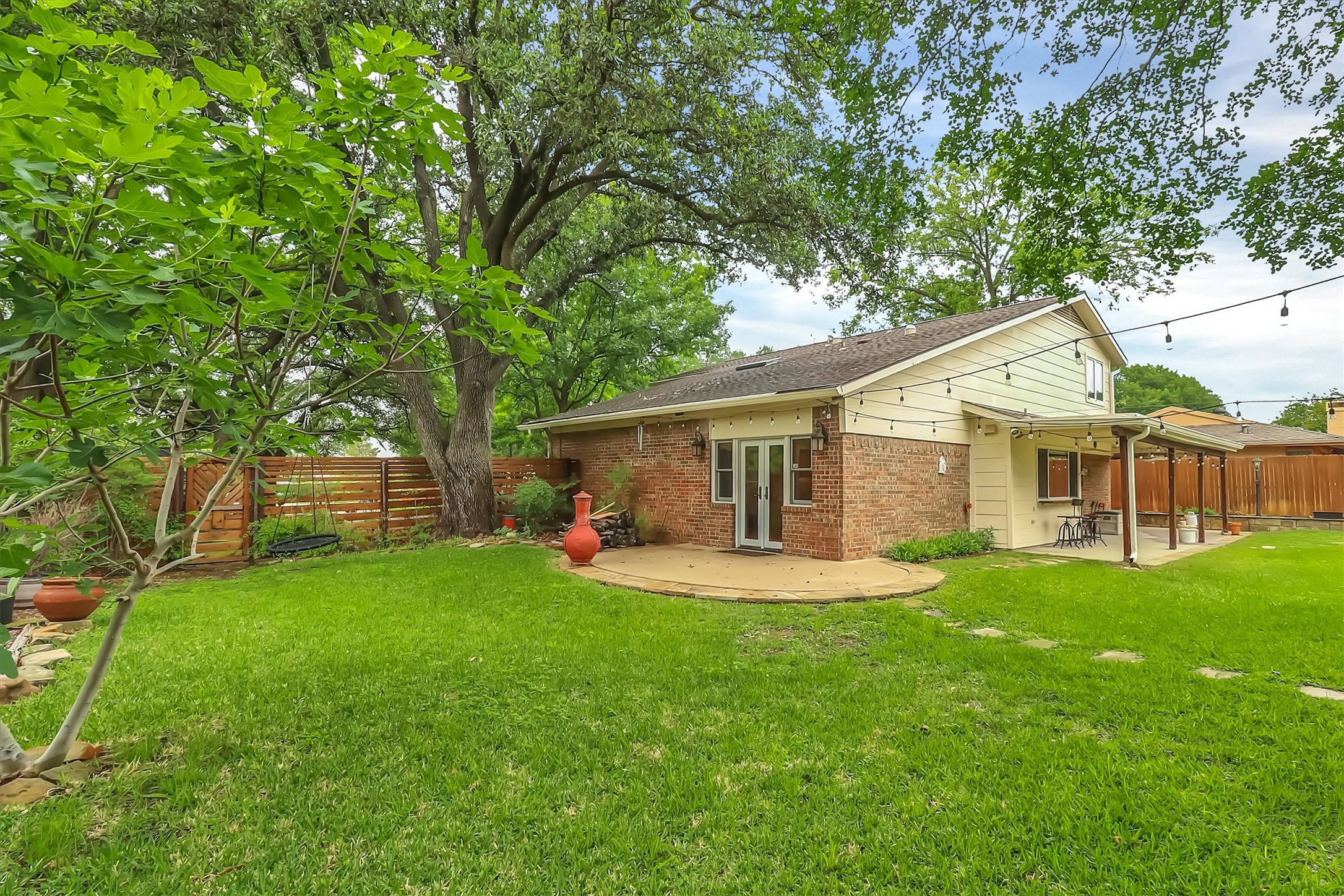 15735 Covewood Circle Dallas TX 75248