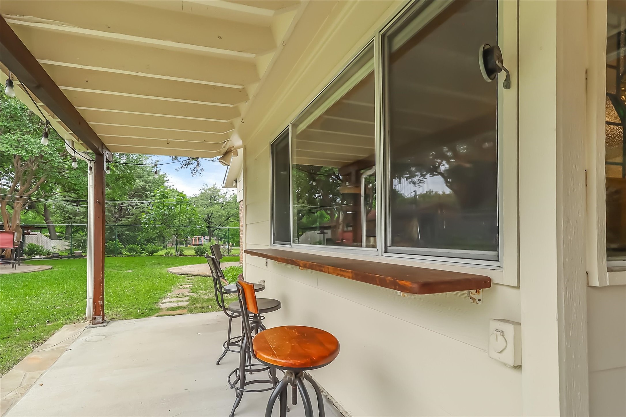 15735 Covewood Circle Dallas TX 75248