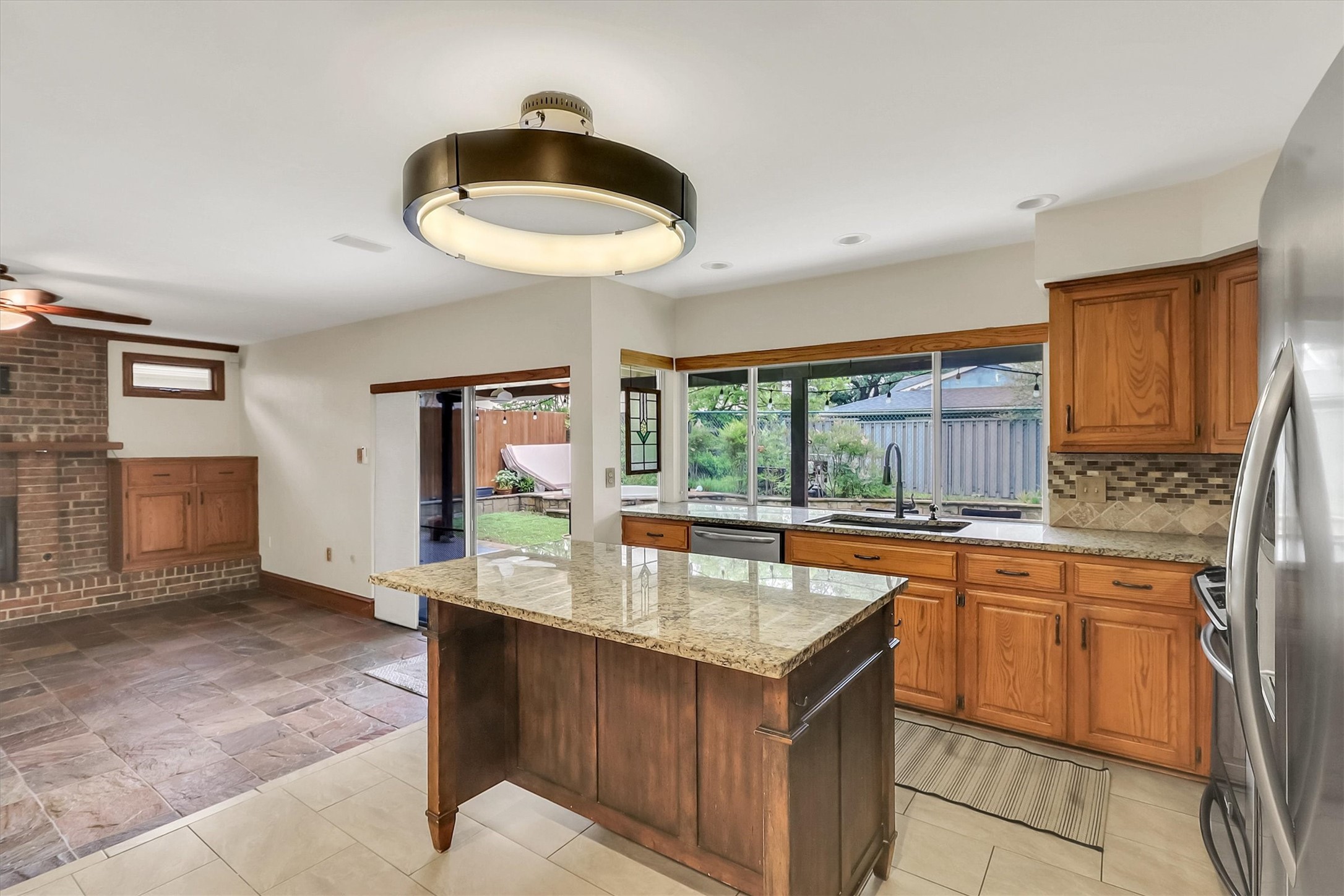 15735 Covewood Circle Dallas TX 75248