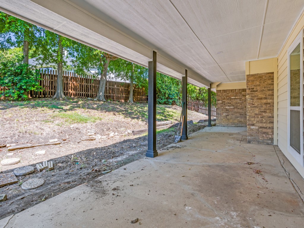 2226 Meadowview Drive Garland TX 75043