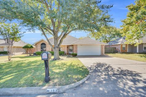 102 Modene Avenue Waxahachie TX 75165