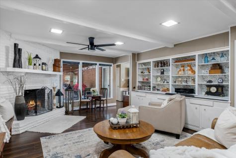 202 S Houston Street Edgewood TX 75117
