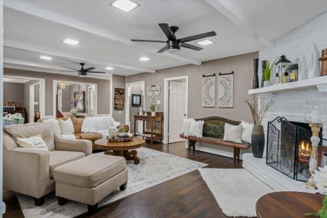 202 S Houston Street Edgewood TX 75117