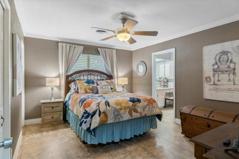 202 S Houston Street Edgewood TX 75117