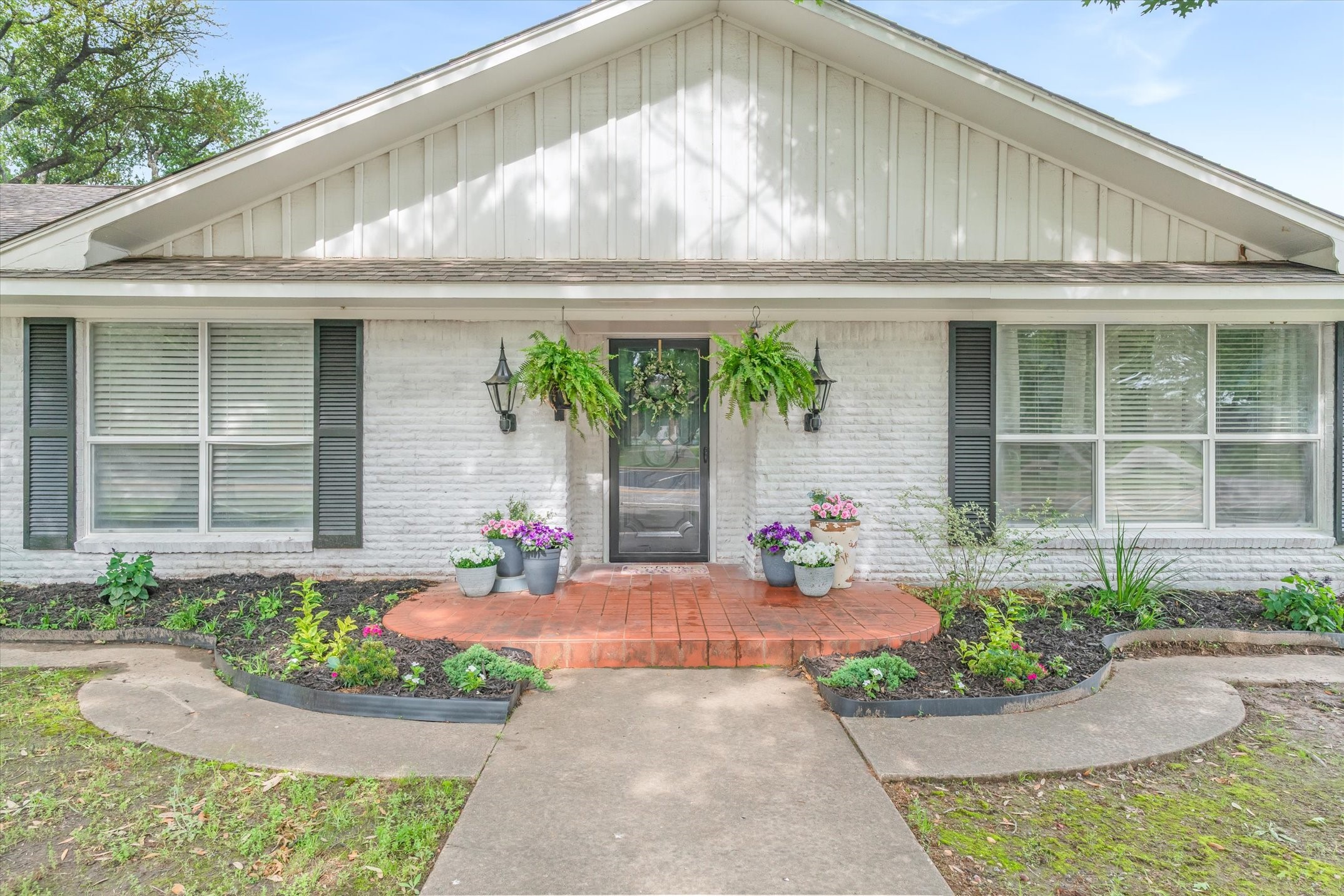 202 S Houston Street Edgewood TX 75117