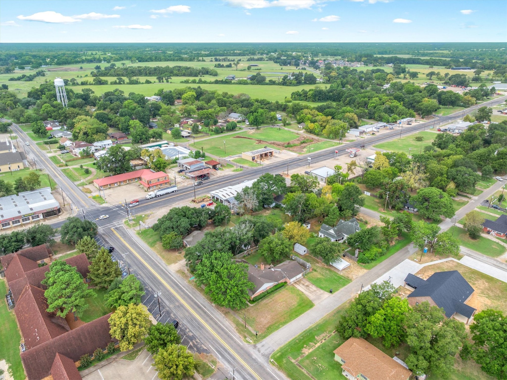 202 S Houston Street Edgewood TX 75117