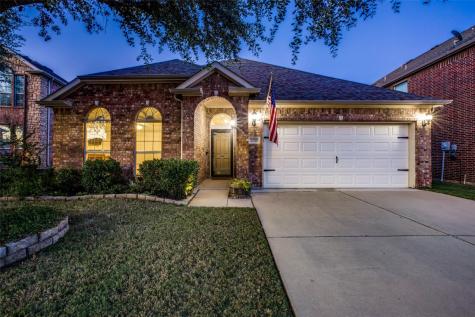 2725 Thorncreek Lane Fort Worth TX 76177