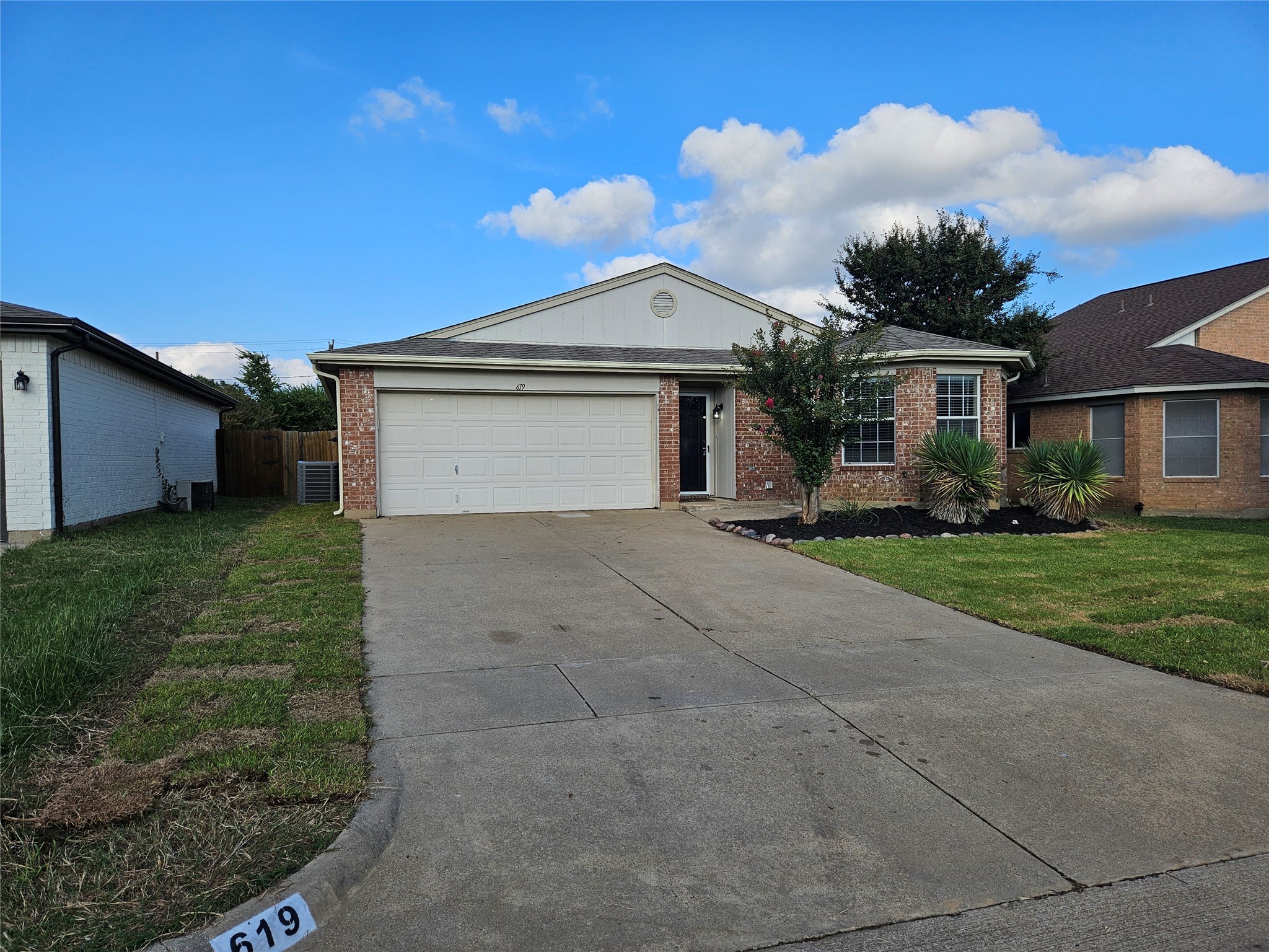 619 Blueberry Hill Lane Mansfield TX 76063