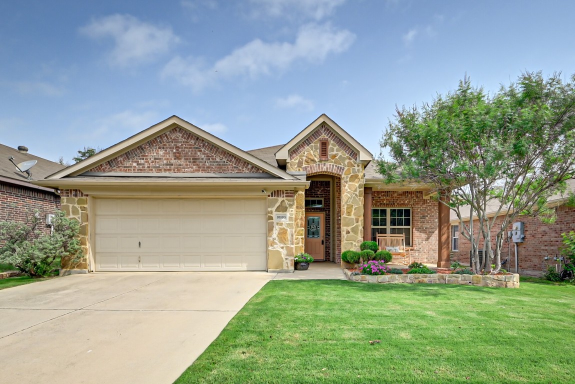 10100 Cougar Trail Fort Worth TX 76108