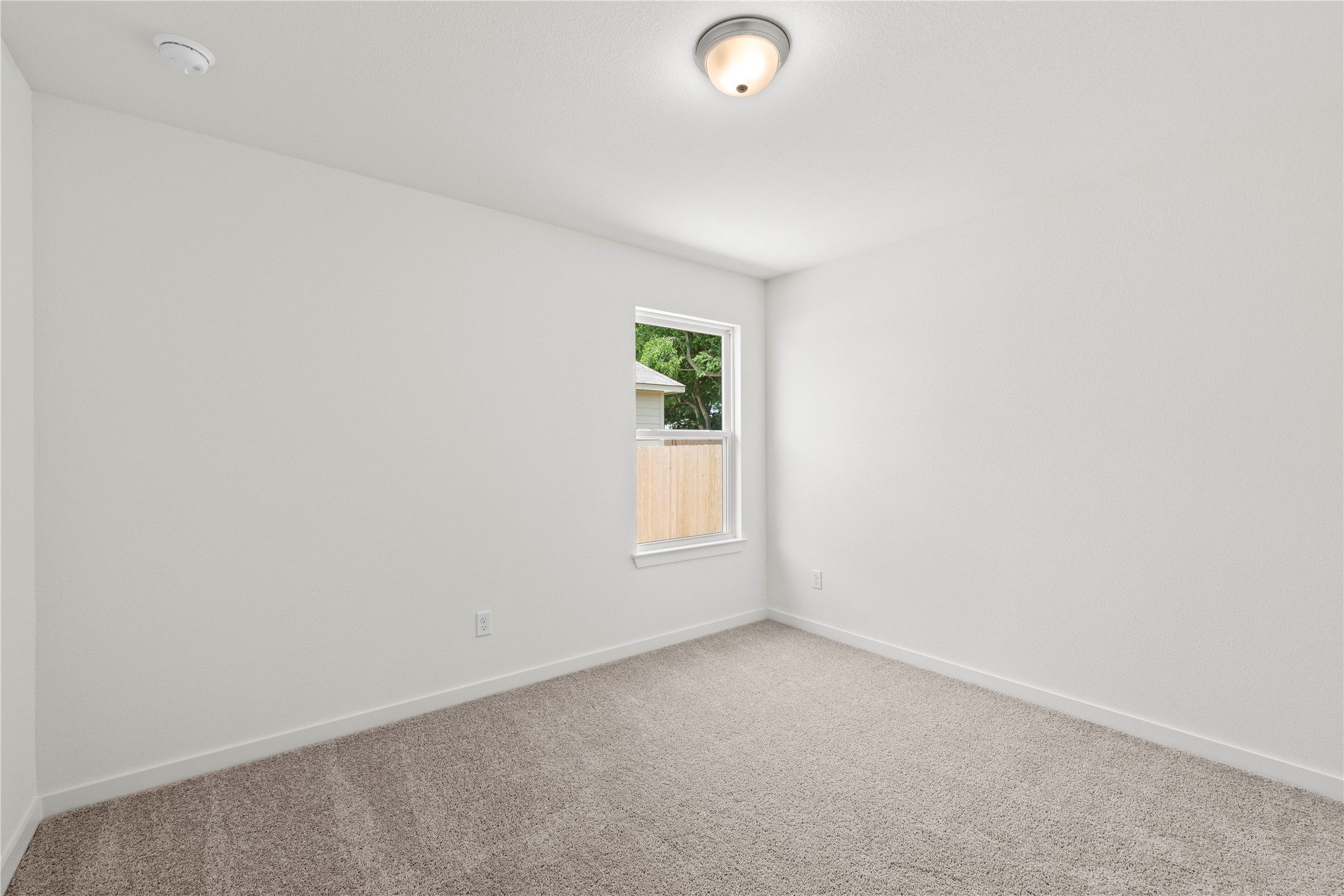 111 Adaline Bend Mcgregor TX 76657