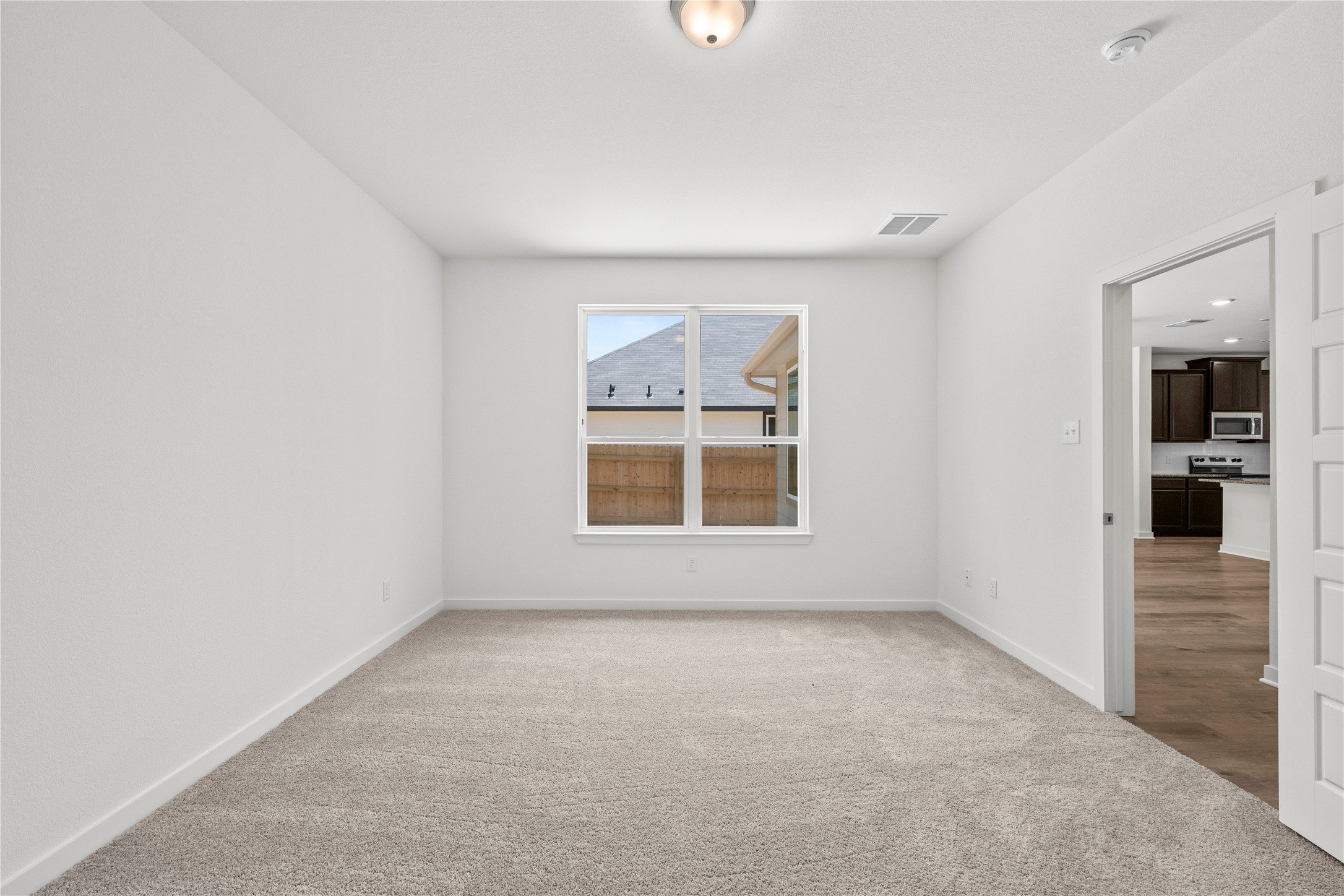 111 Adaline Bend Mcgregor TX 76657