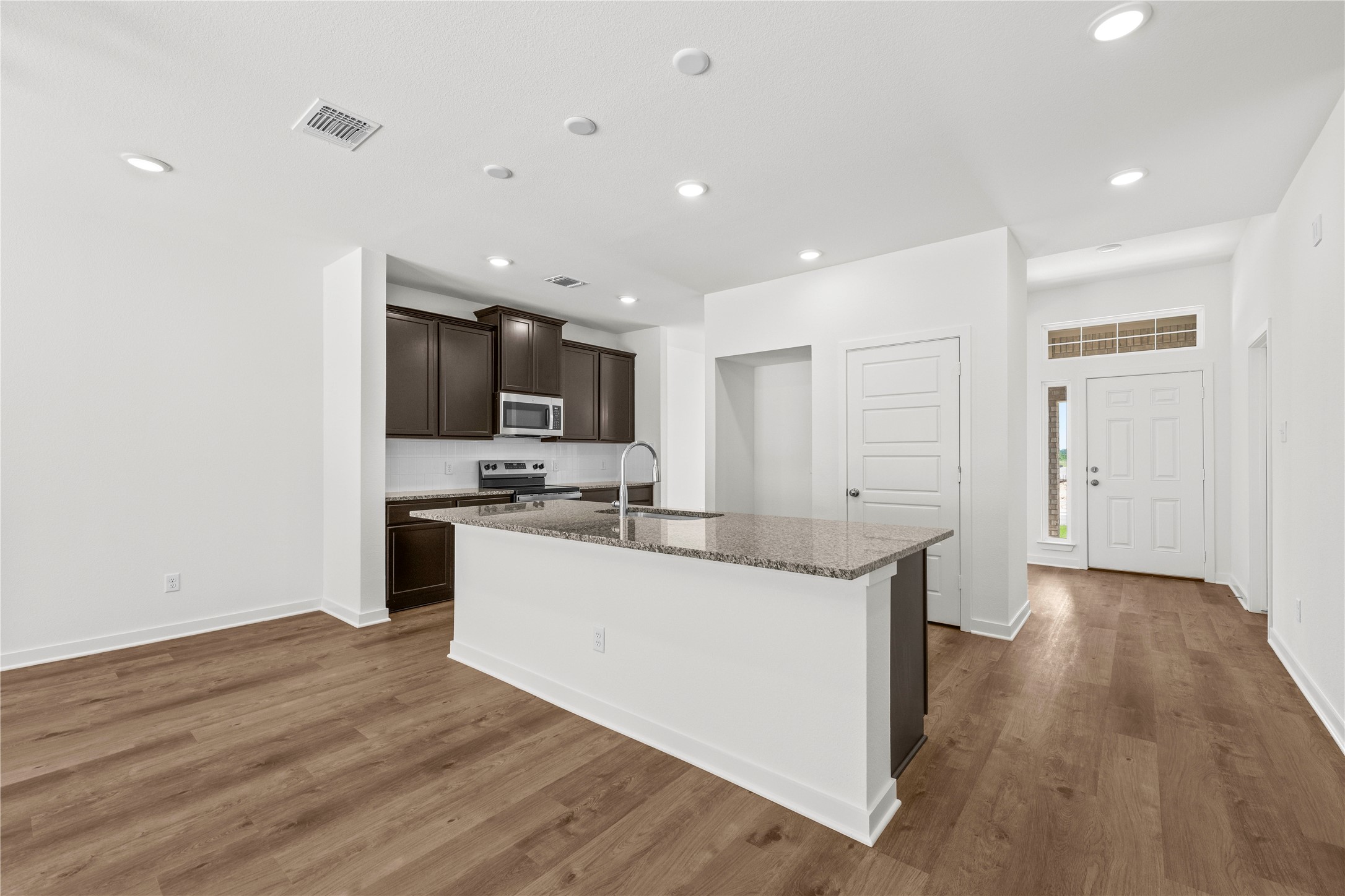 111 Adaline Bend Mcgregor TX 76657