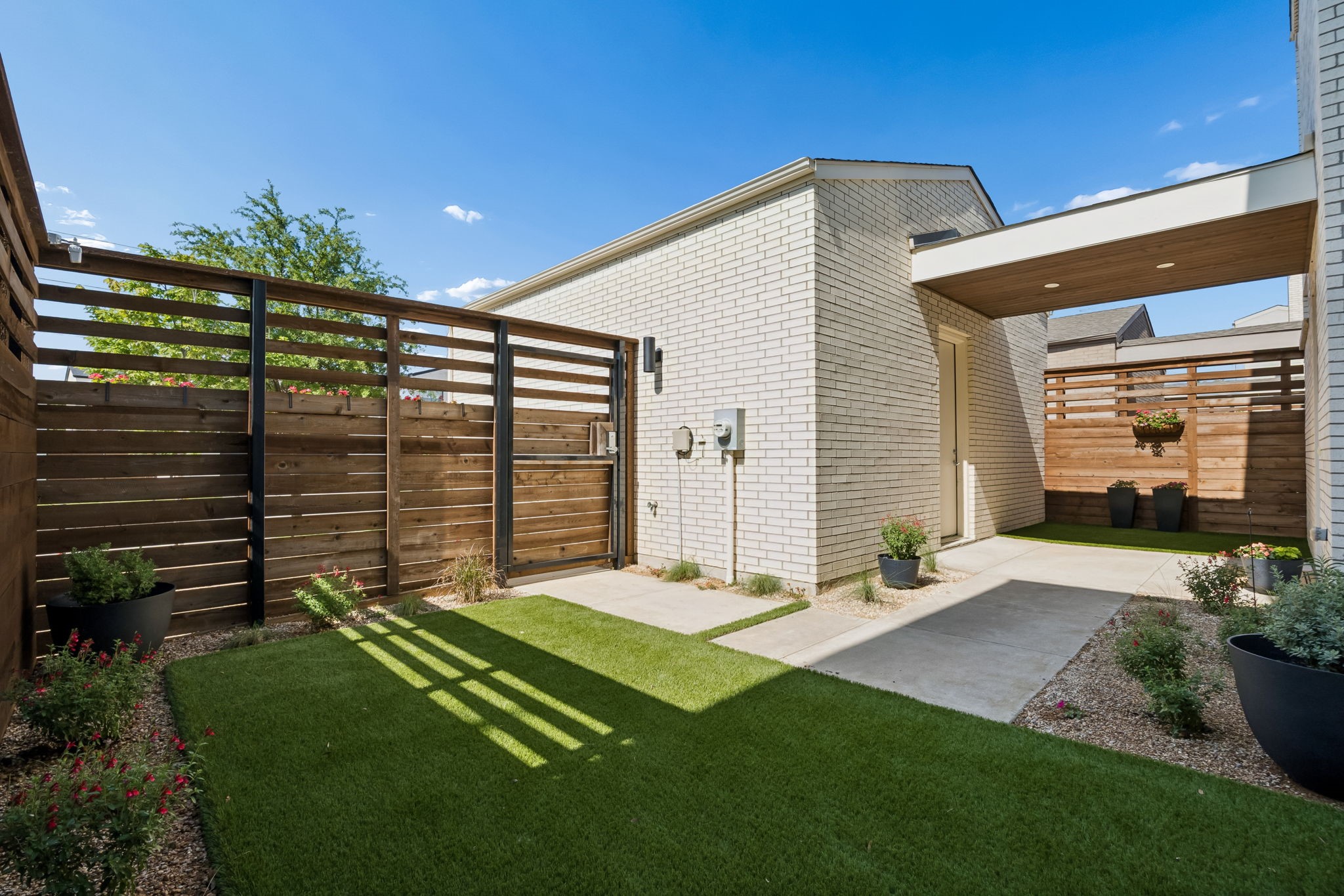 3320 Walchard Court Dallas TX 75229