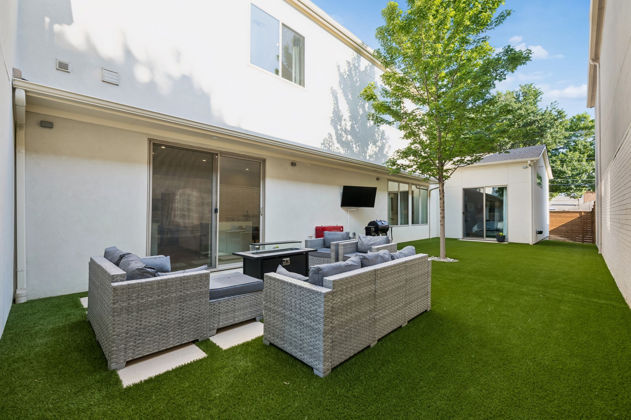 3320 Walchard Court Dallas TX 75229