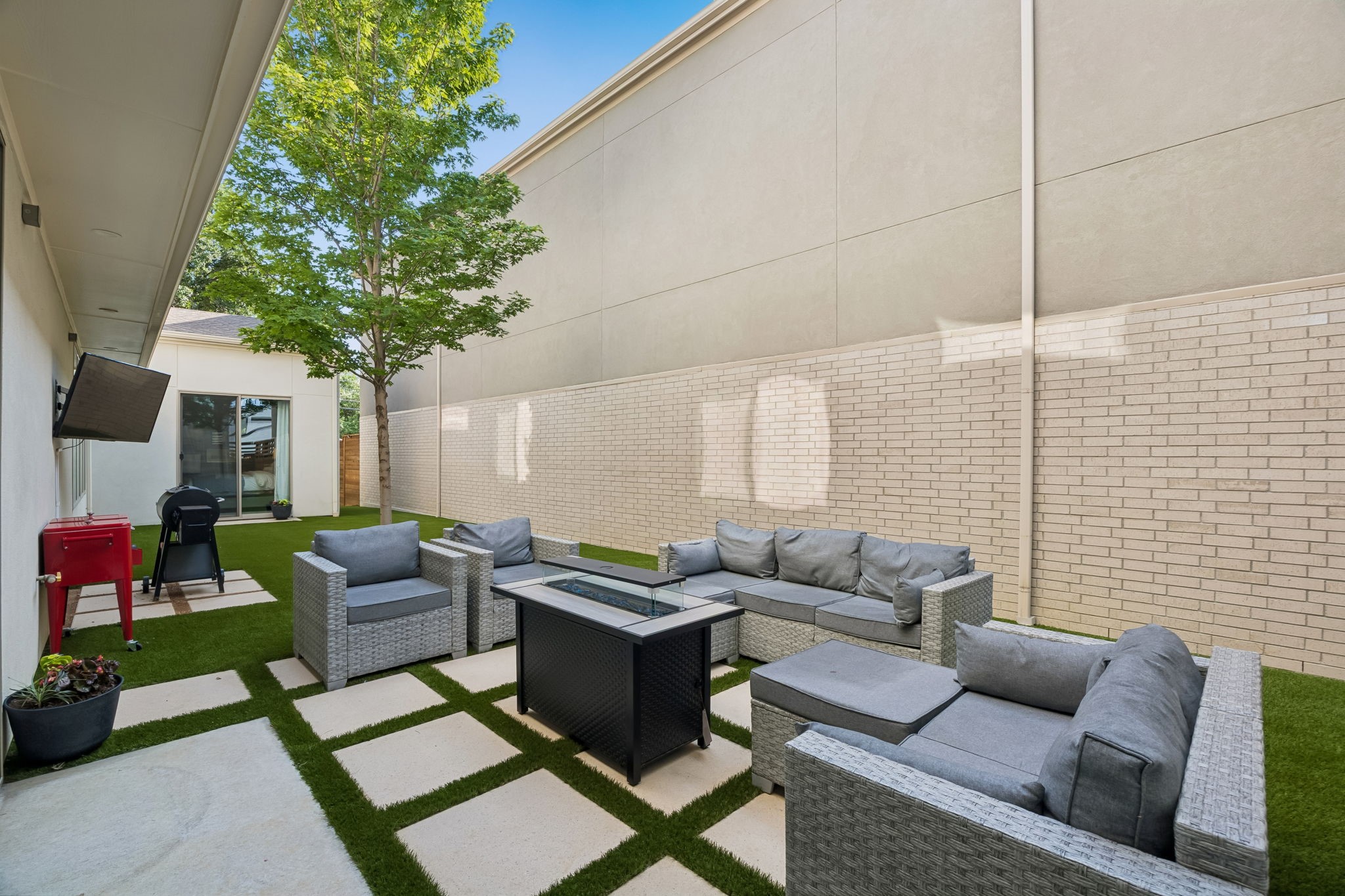 3320 Walchard Court Dallas TX 75229
