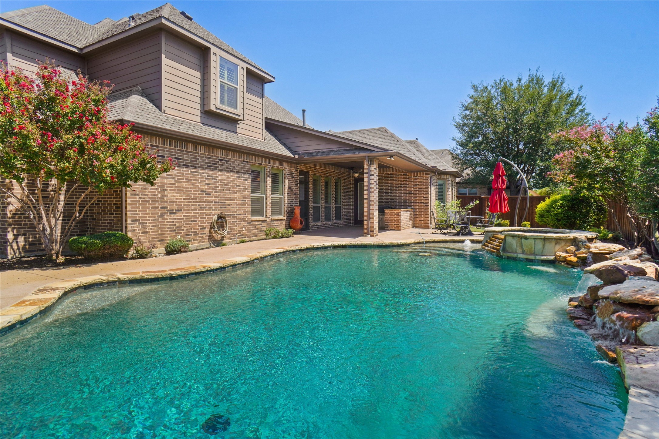 9000 Belshire Drive North Richland Hills TX 76182