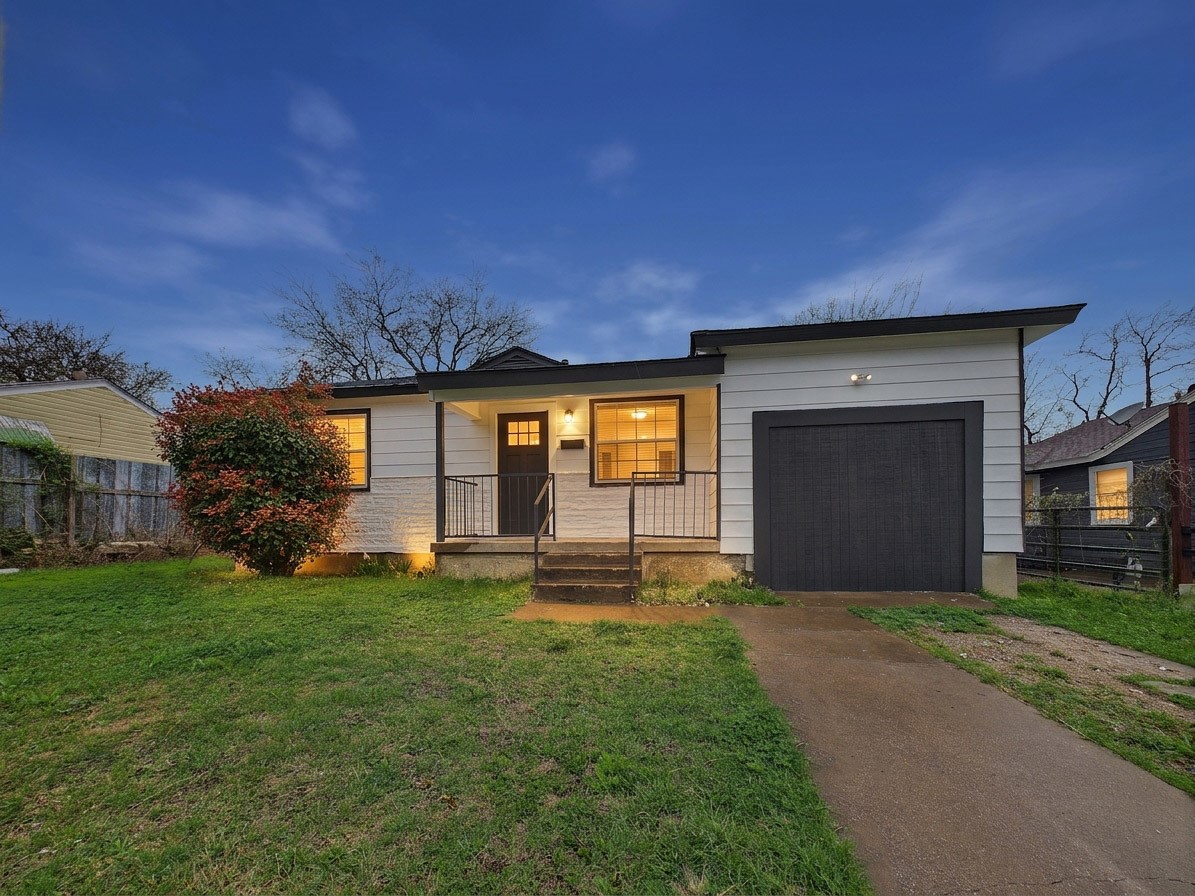 2928 Mitchell Boulevard Fort Worth TX 76105