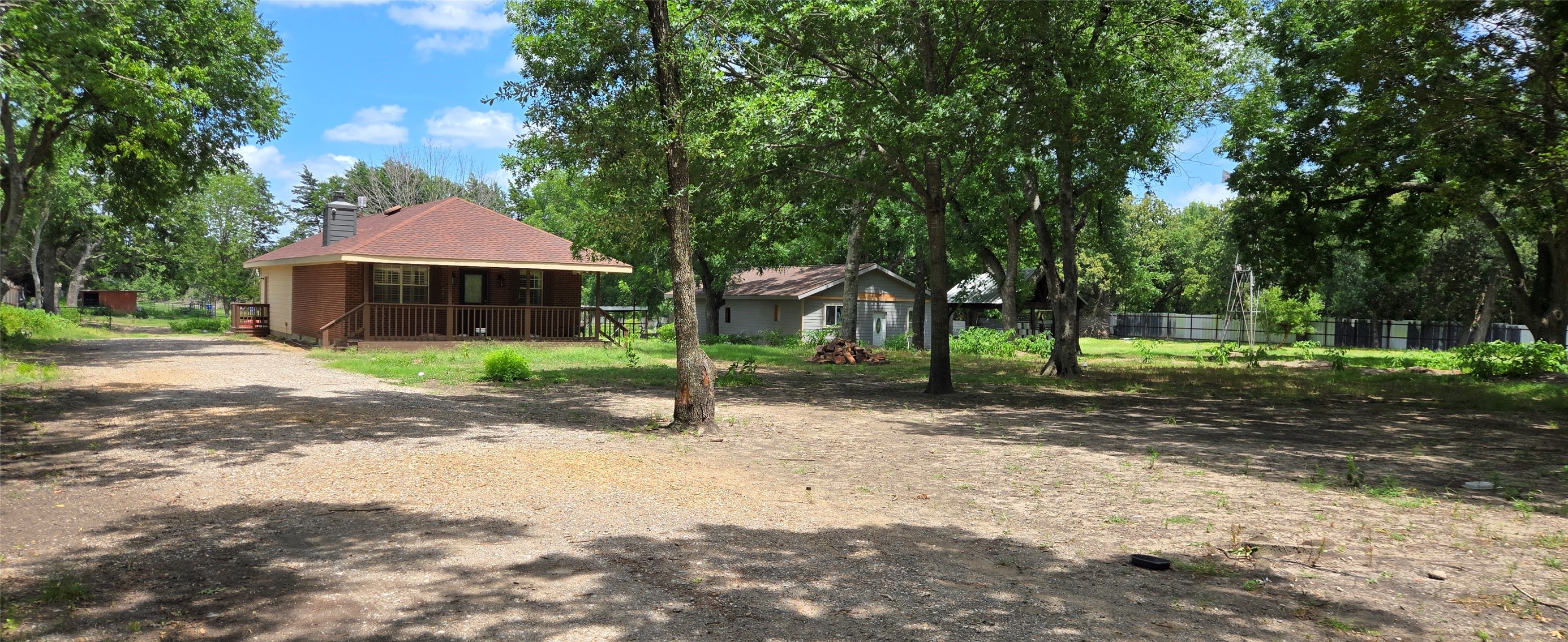 1528 Trout Road Hutchins TX 75141