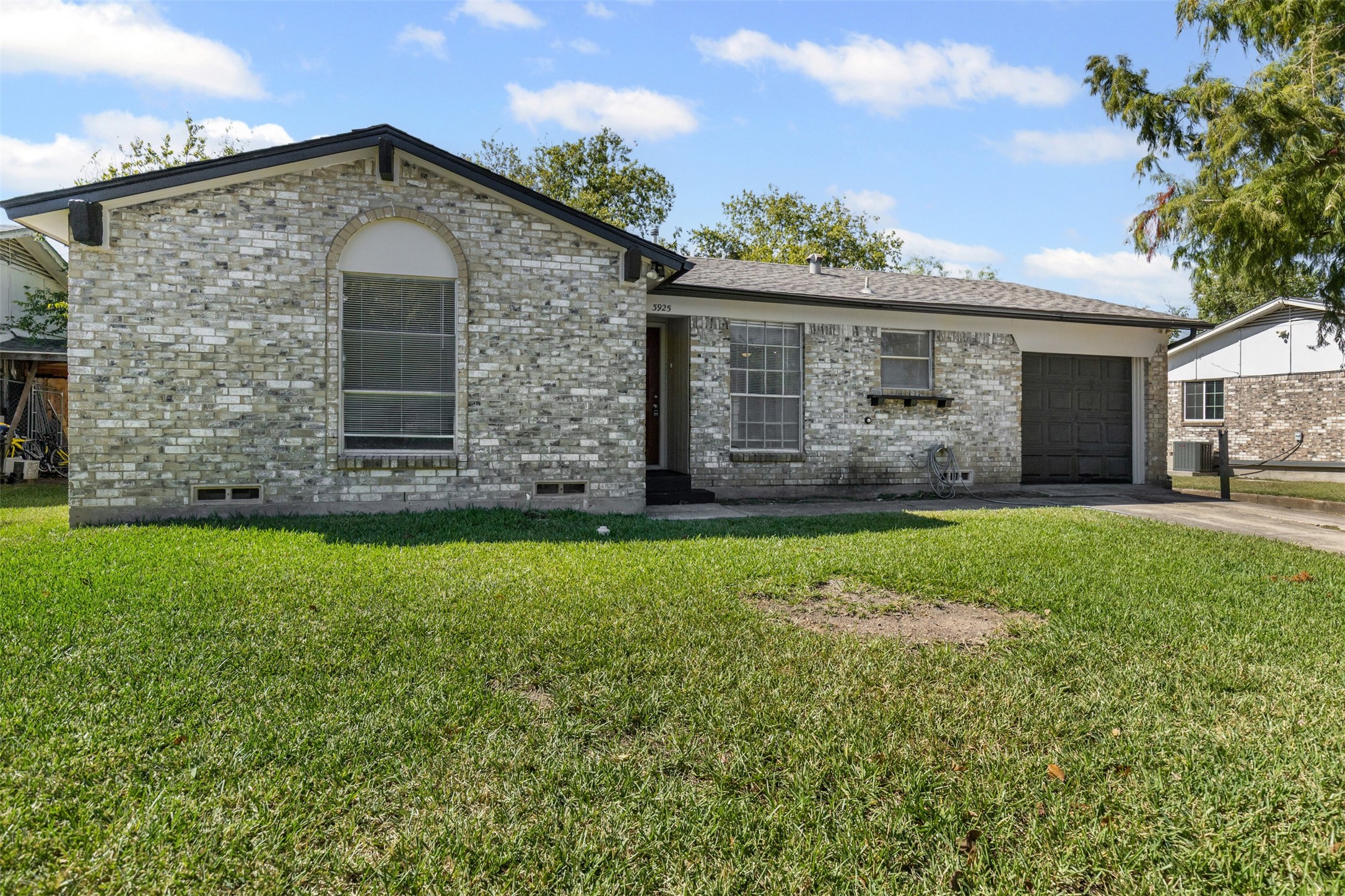 3925 Sapling Drive Balch Springs TX 75180