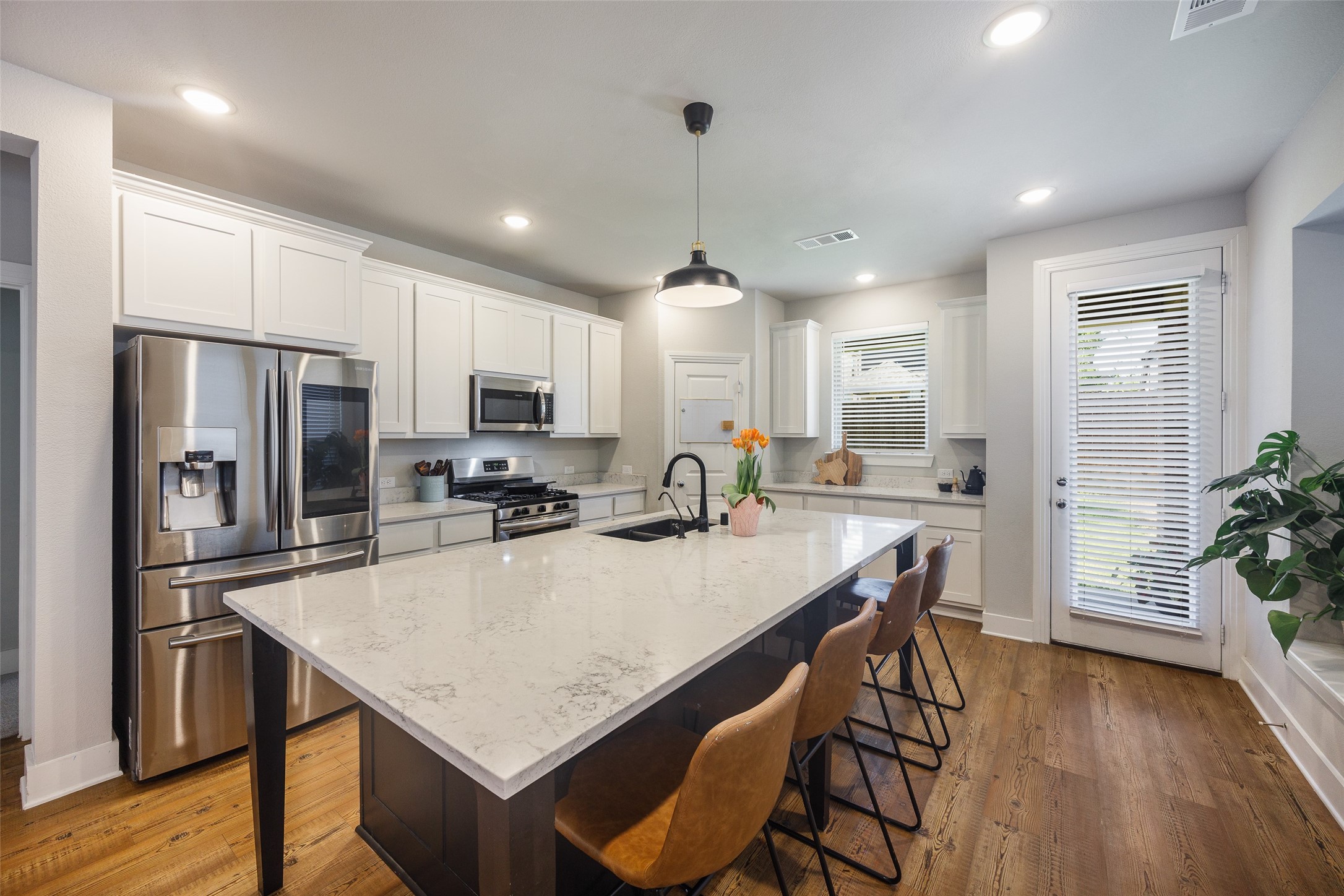 1821 Eagle Landing Van Alstyne TX 75495