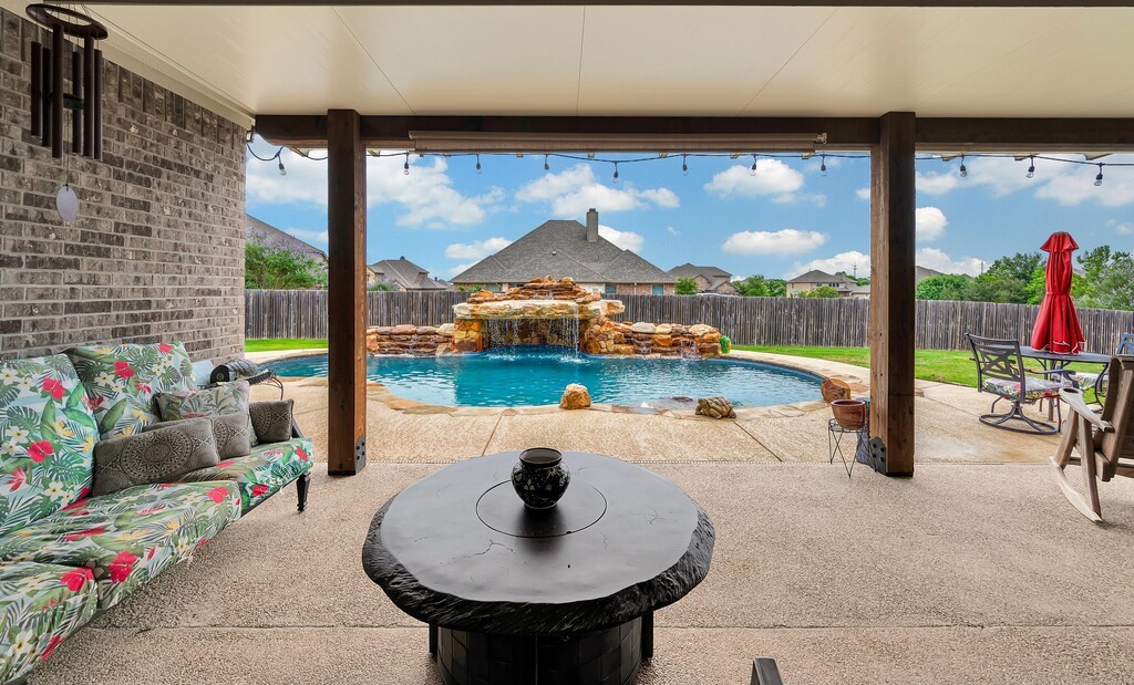 1012 Steamboat Drive Hewitt TX 76643