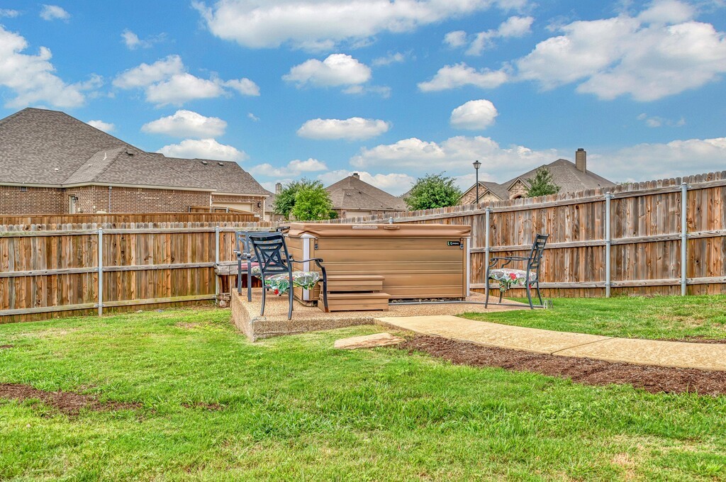 1012 Steamboat Drive Hewitt TX 76643