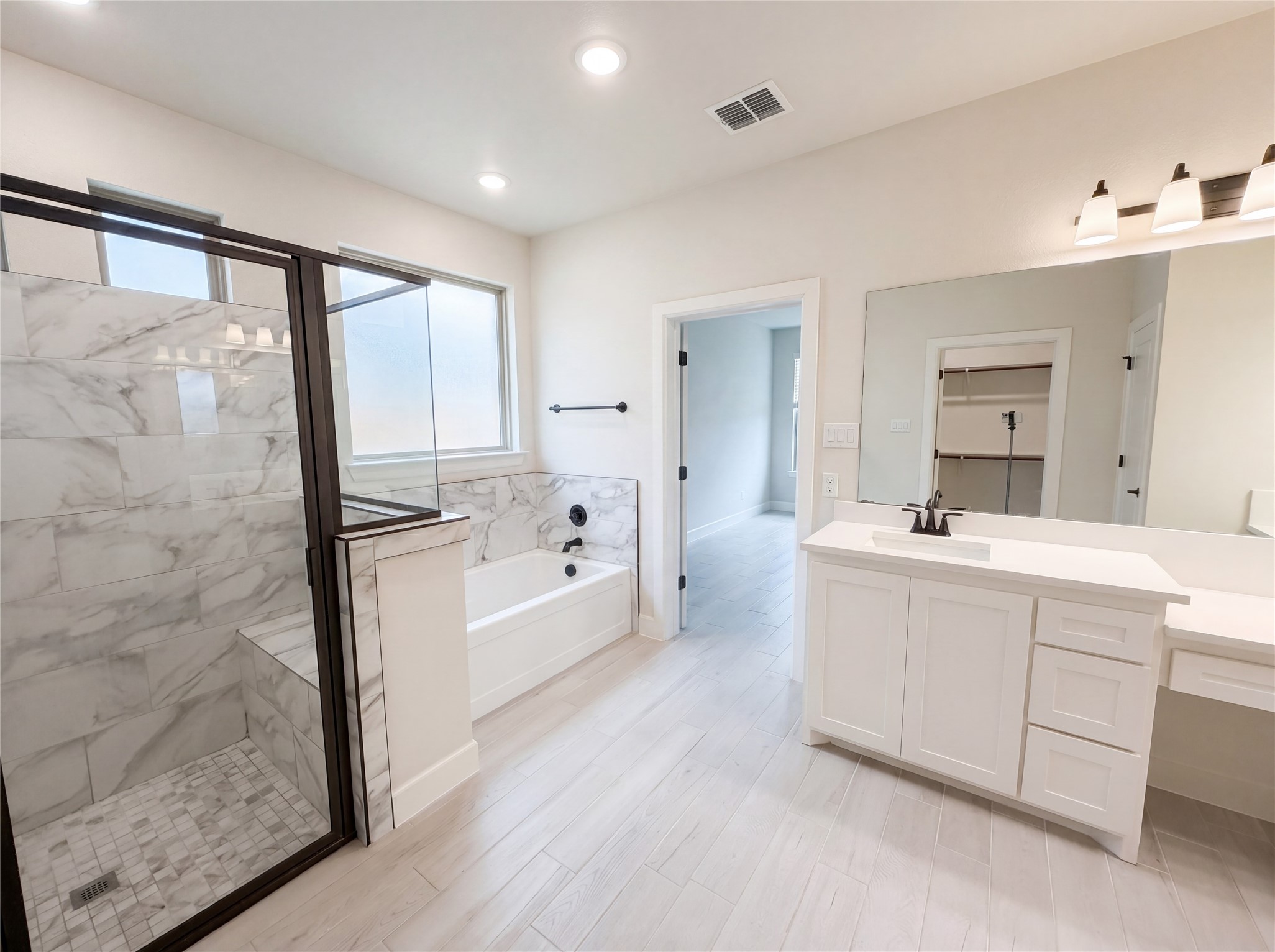 612 Wood Brook Lane Burleson TX 76028