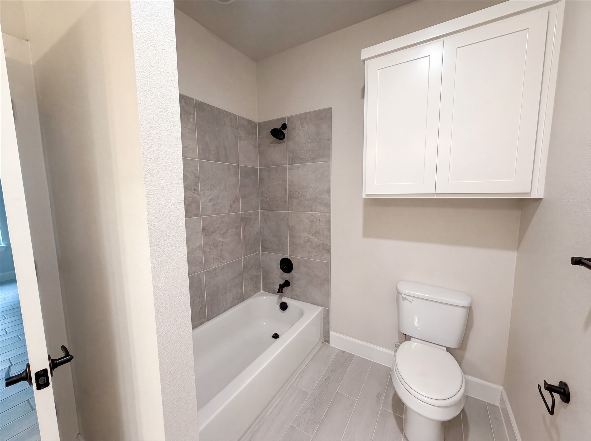 612 Wood Brook Lane Burleson TX 76028