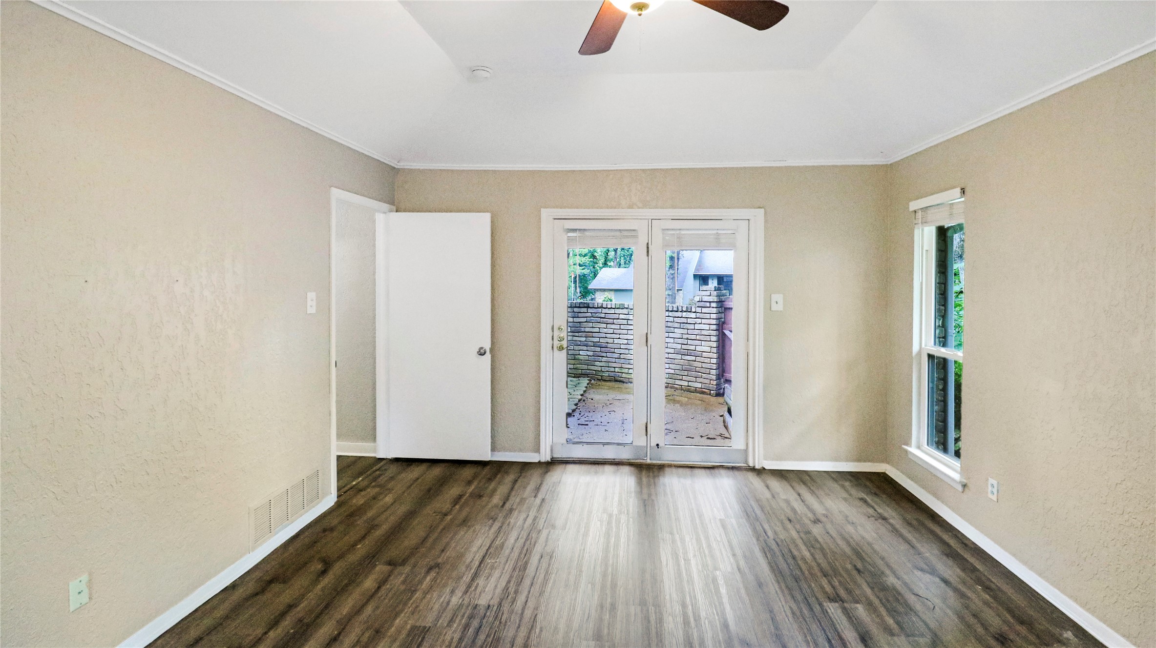 4517 Willow Bend Drive Arlington TX 76017
