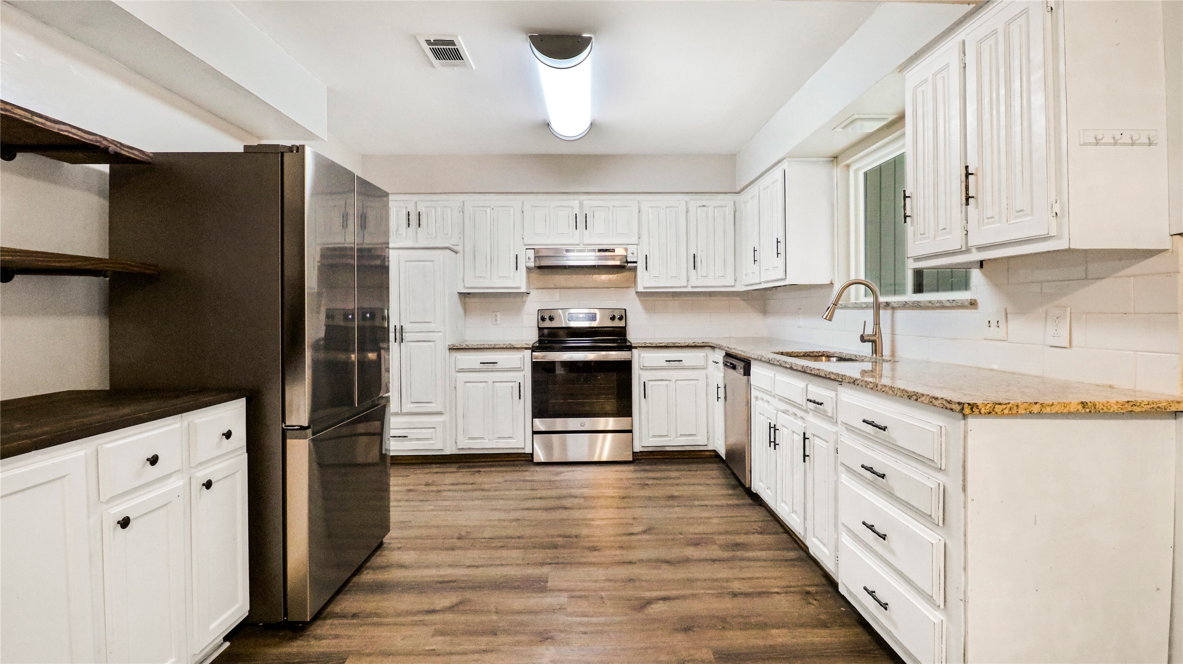 4517 Willow Bend Drive Arlington TX 76017