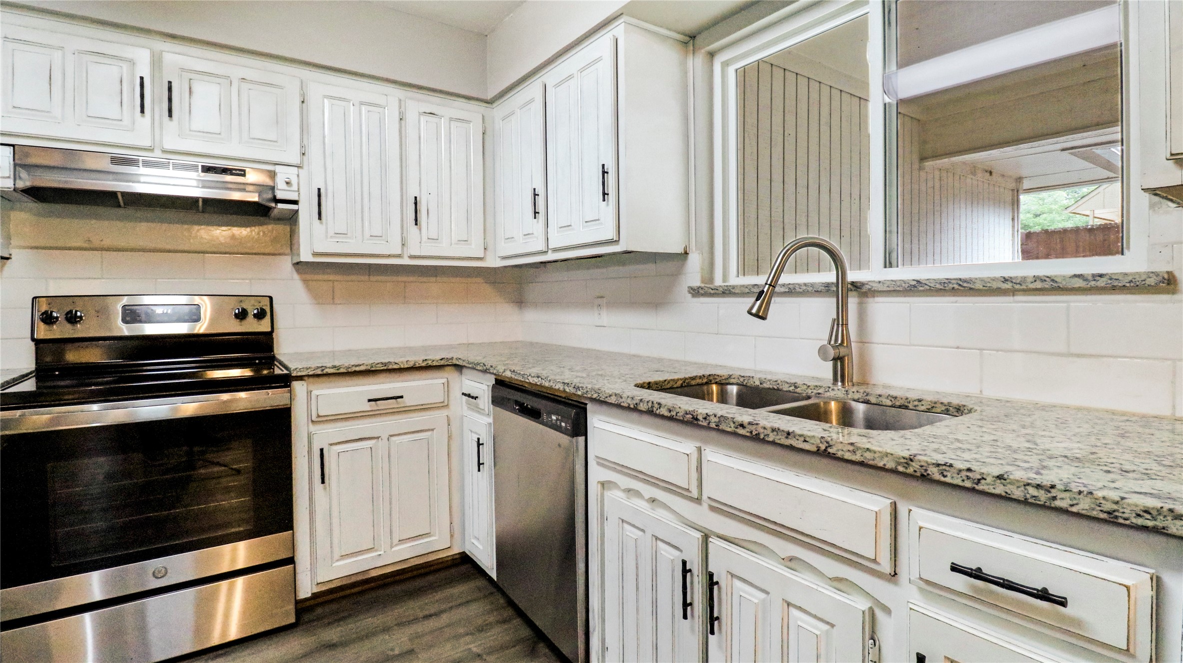 4517 Willow Bend Drive Arlington TX 76017