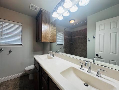 802 Wandering Court Granbury TX 76049