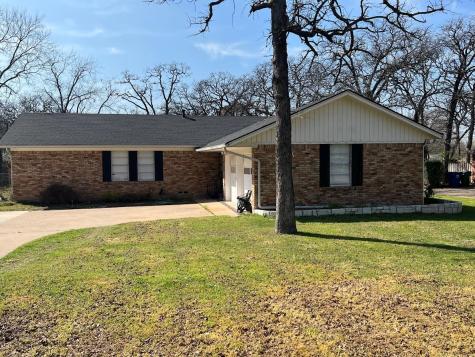 1800 S Bowen Road Pantego TX 76013